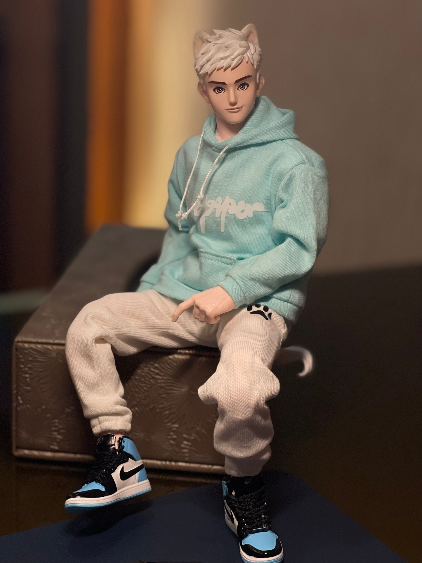 1:6 scaleThe Puppy Guy action figures:White