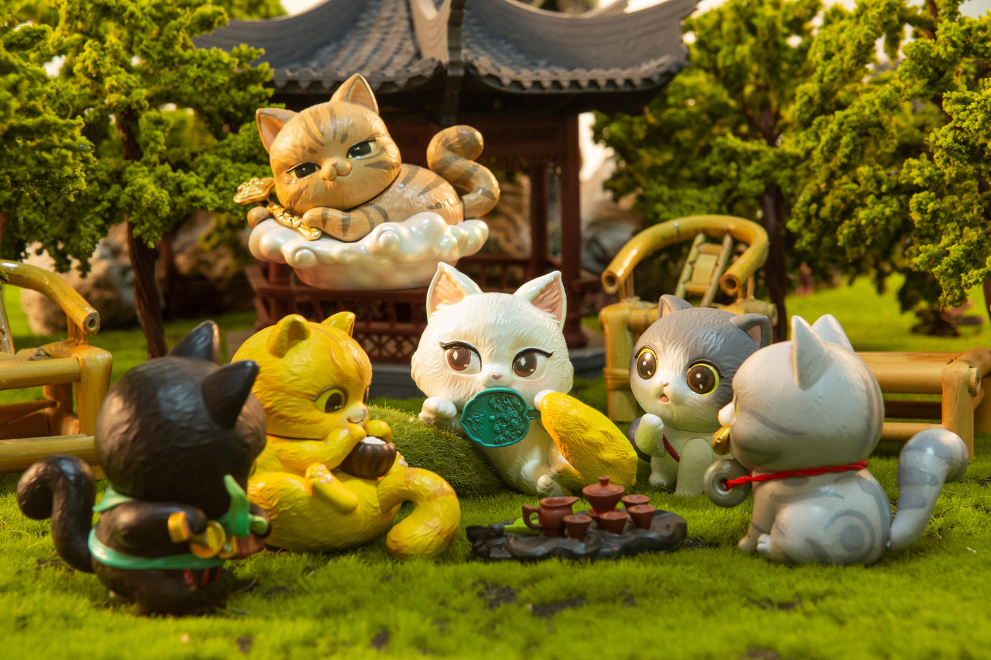 Lucky Cat Series : one cat one bowl