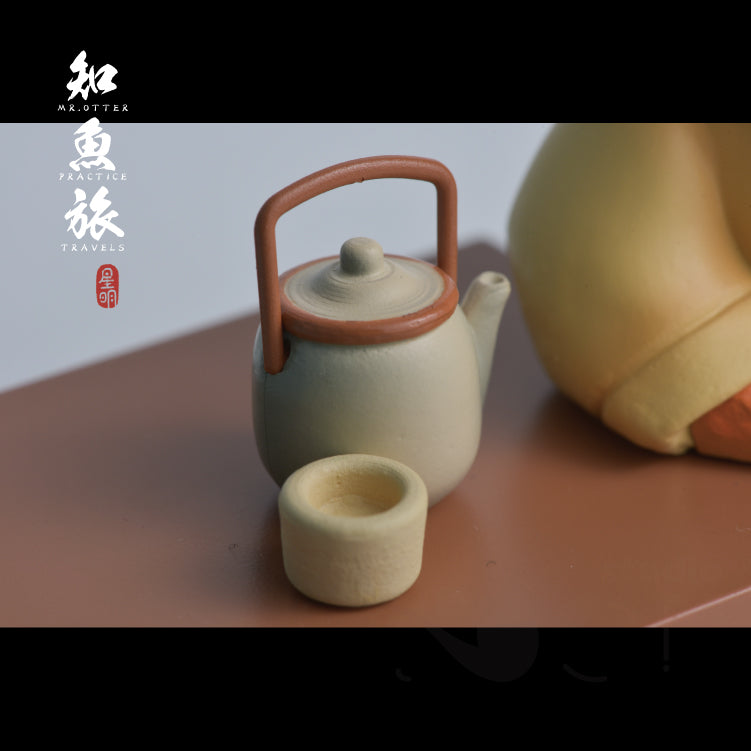 Mr. Otter Limited Edition Art Toys: Tea Time