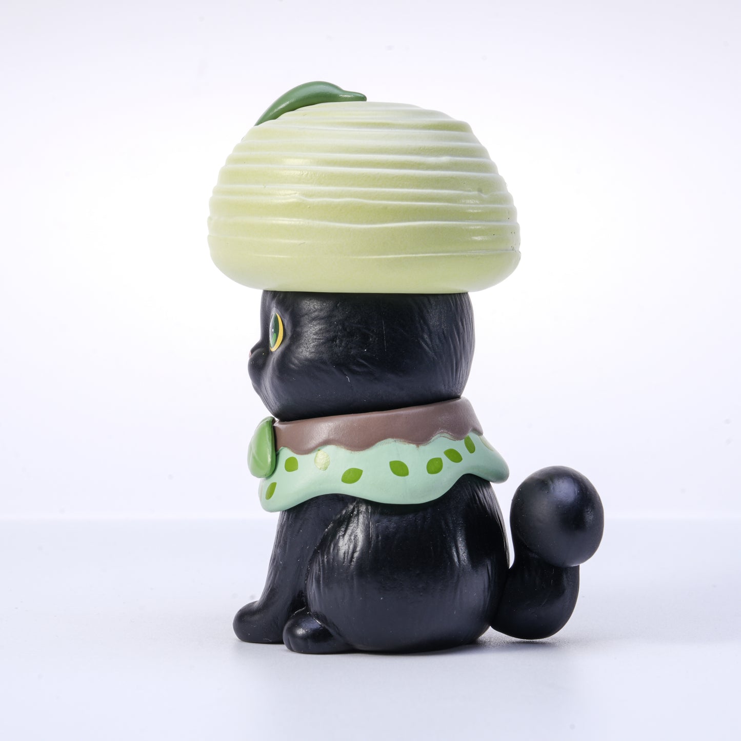 Lucky Cats Bring Every Blessing- life